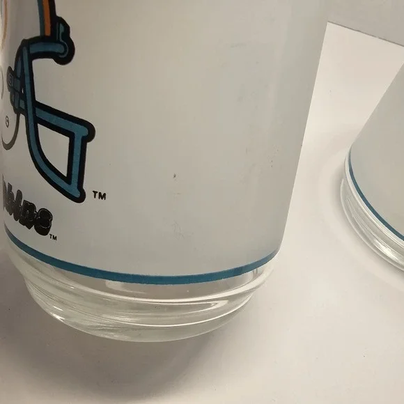 Miami Dolphins NFL Mobil Frosted Glass Tumblers Set of 2 Helmet Logo Cups - Picture 7 of 8